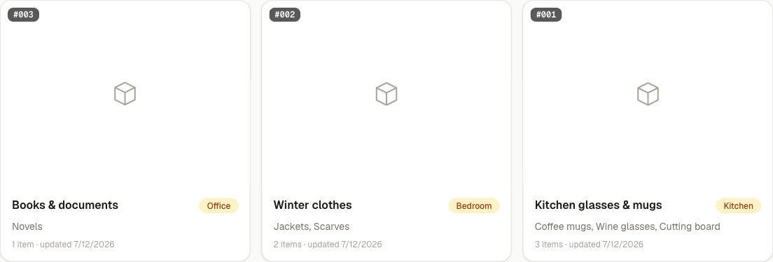 iPakker box list with photos, room tags, and search
